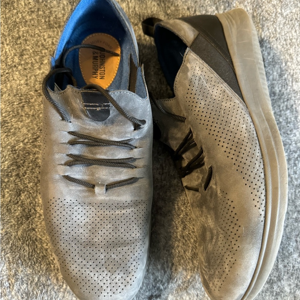 Men’s Johnston and Murphy shoes